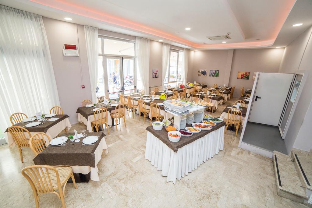 קאטוליקה Hotel Nuovo Fiore מראה חיצוני תמונה