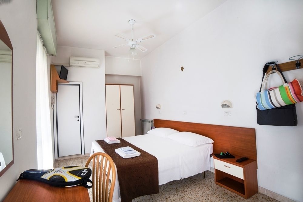 קאטוליקה Hotel Nuovo Fiore מראה חיצוני תמונה